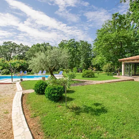 In Sveti Lovrec - Istrien 47117 Apartman *